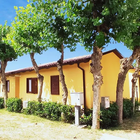 L'arcobaleno Κάμπινγκ Ortona